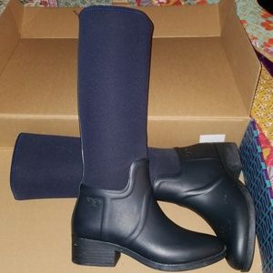 Tory Burch April rain boot